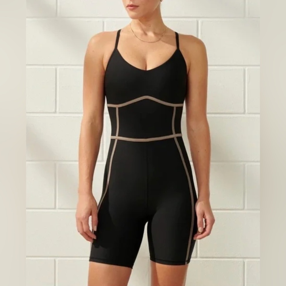 YPB sculptLUX Onesie